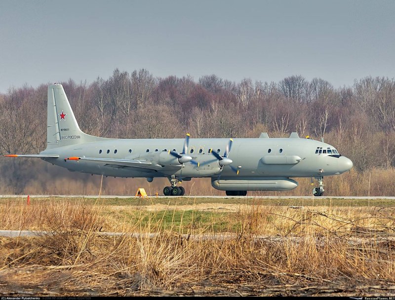 Самолет-разведчик ил-20м