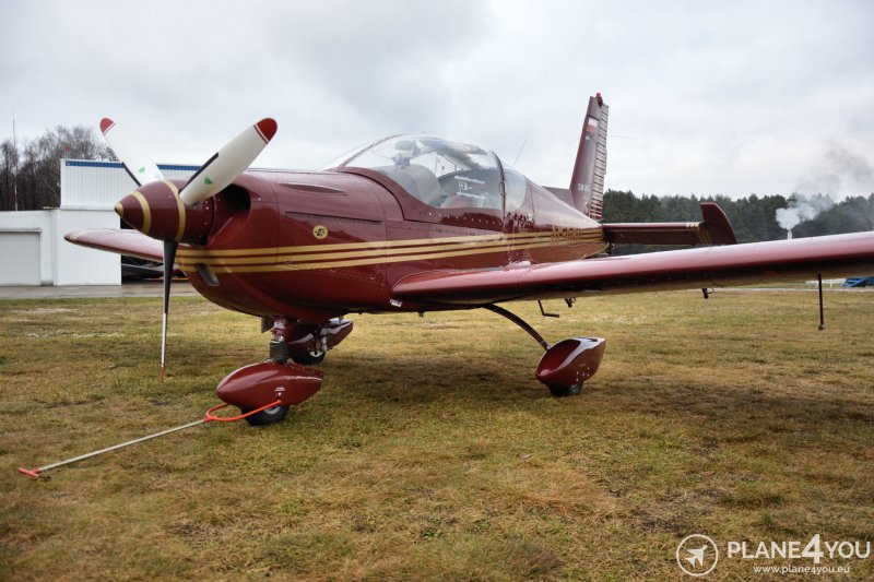 Самолет Zlin z-242l "Guru"