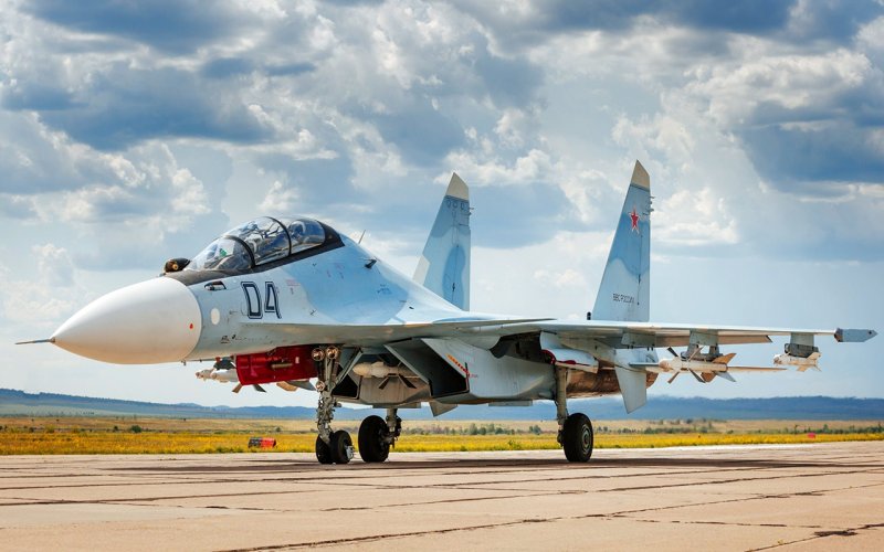 Истребитель Су-30см2