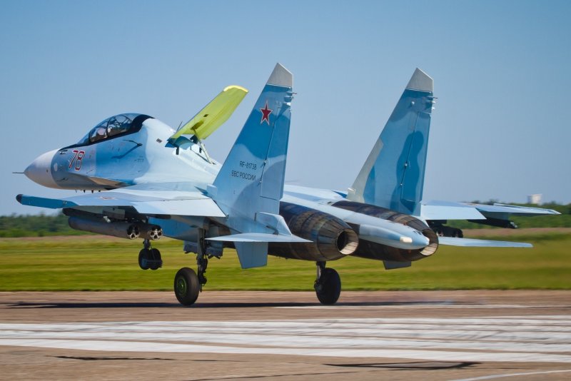 Самолет Су 30 МК