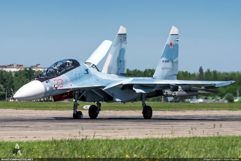 Истребитель Су-30см2