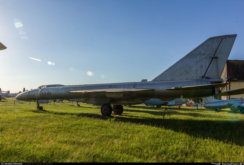 Истребитель-перехватчик ла-250 Анаконда