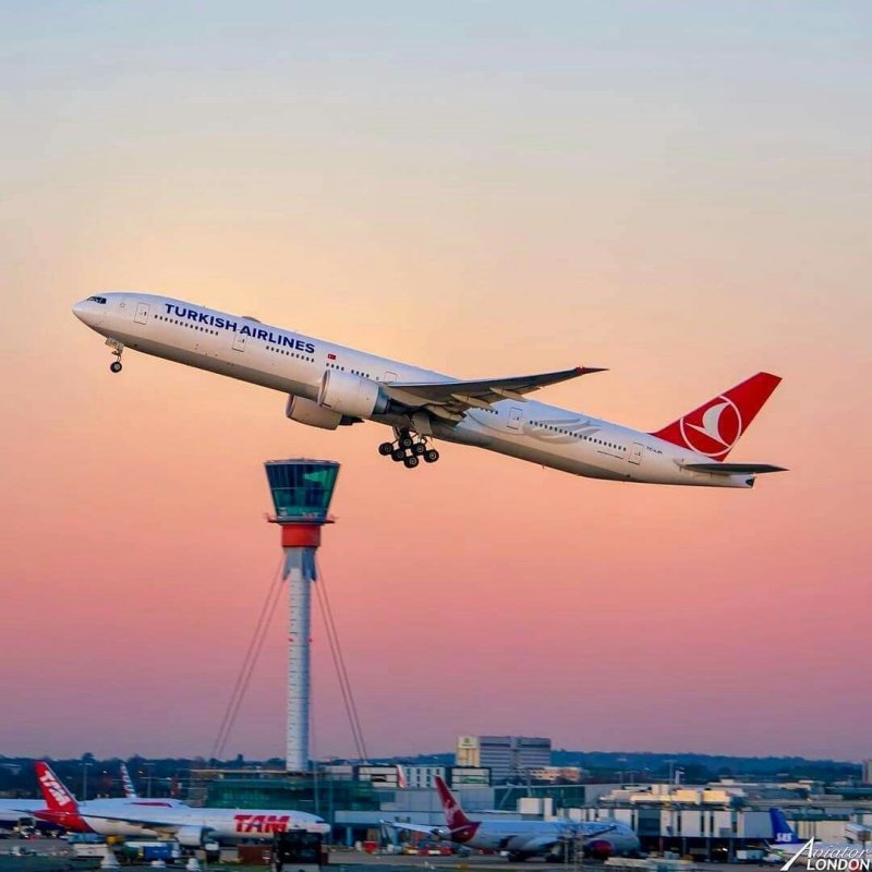 Боинг 777 Туркиш Эйрлайнс