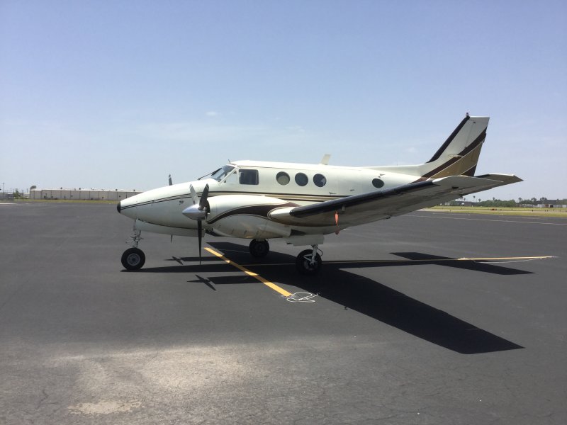 Beechcraft 65 Queen Air Foroyar
