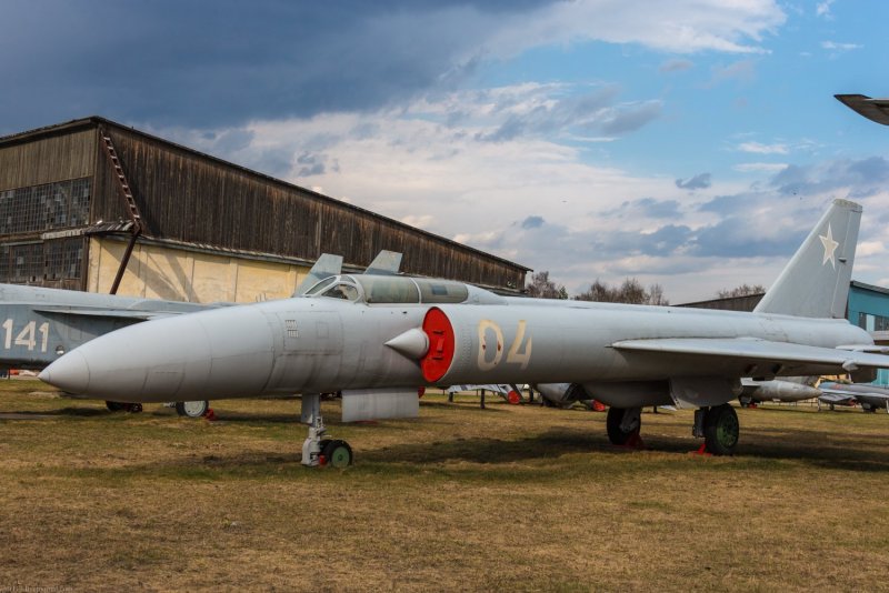 Ла-250 Анаконда