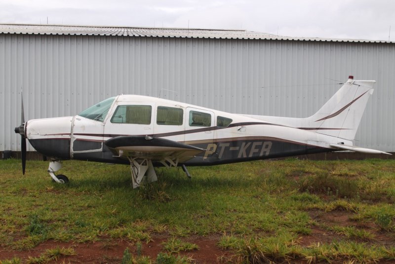 Самолет Beechcraft Sierra
