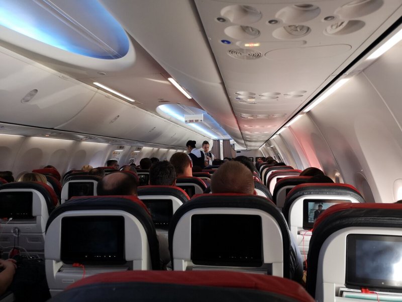 737 Туркиш Эйрлайнс внутри