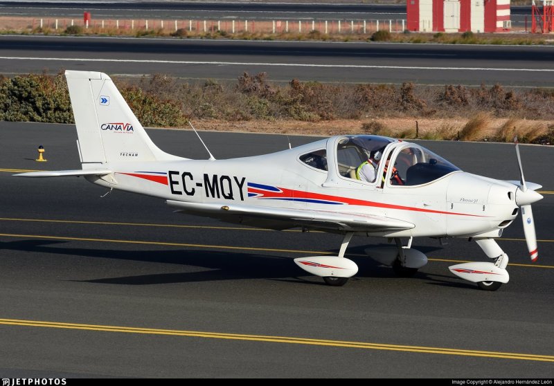 Tecnam 2002