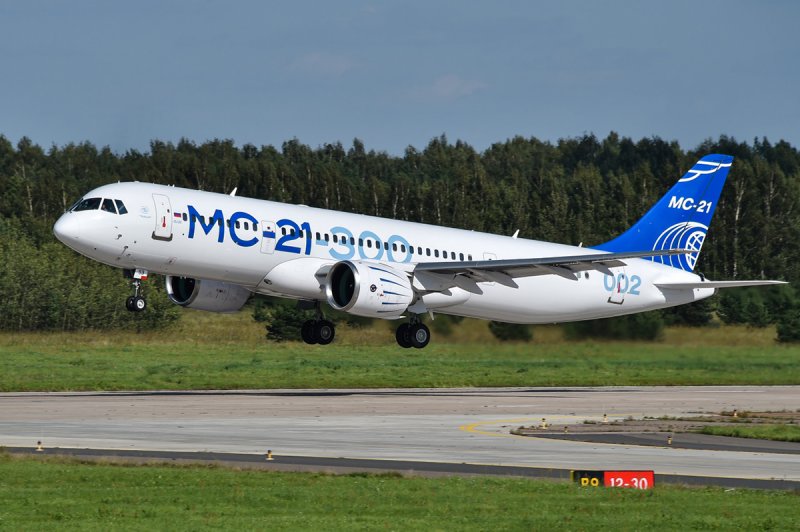 МС-21 пассажирский самолёт Макс 2021