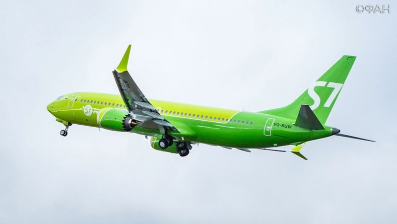 Боинг 737 s7