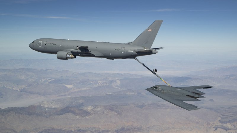 B-2 Spirit дозаправка в воздухе