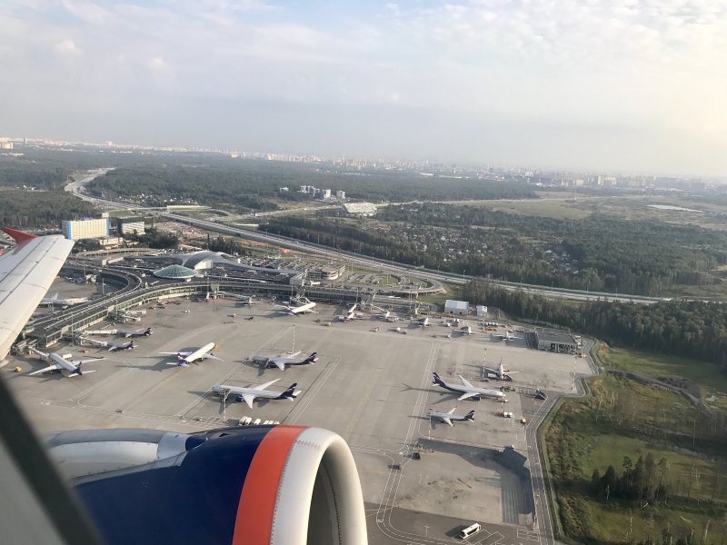 Москва Шереметьево аэропорт с иллюминатора самолета