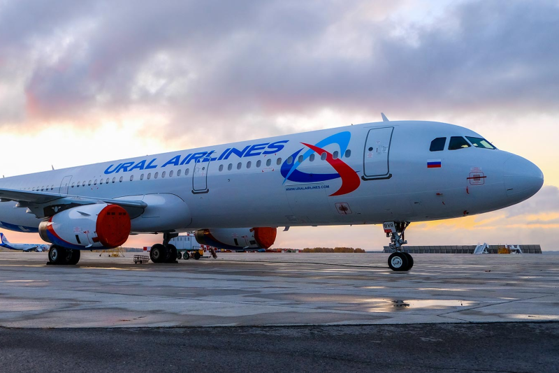 Самолёт а321 Уральские авиалинии
