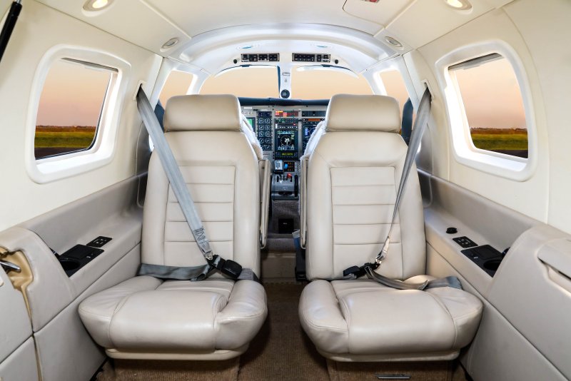 Piper Malibu салон