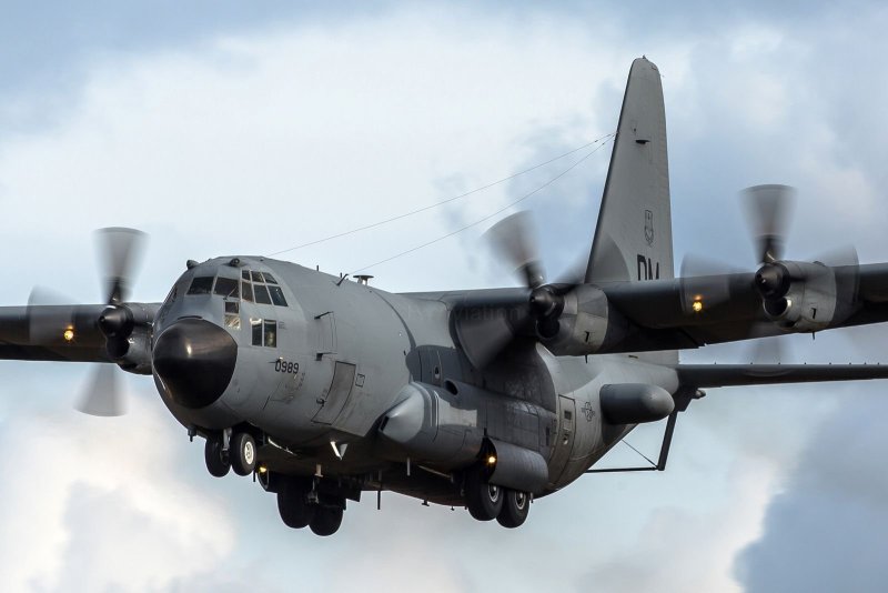 EC-130h самолет