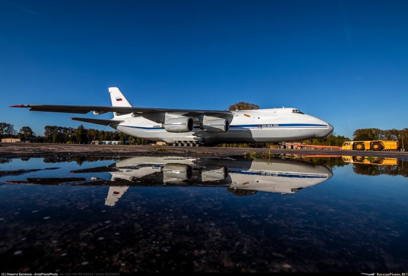 Самолёт Антей АН-124