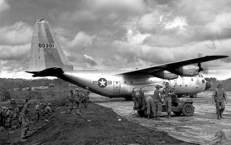 C-130 во Вьетнаме
