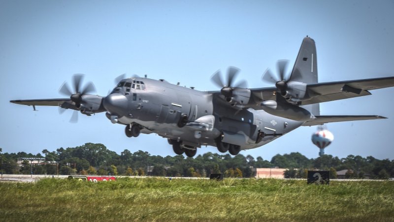Летающая батарея Lockheed AC-130