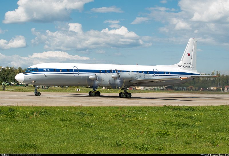 Ил-18 75414