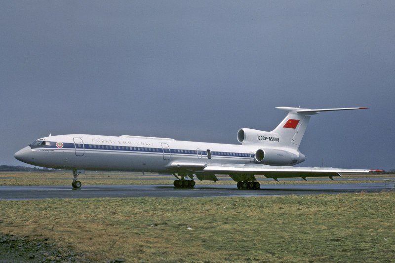 Ту-154 пассажирский самолёт