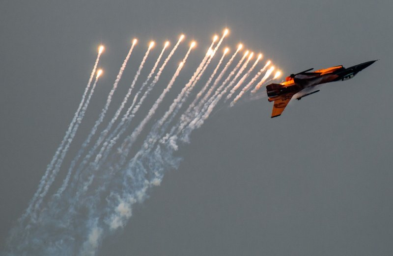 Су-35 тепловые ловушки