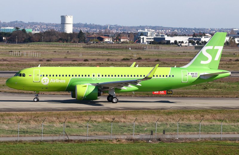 Самолёт Аэробус а320
