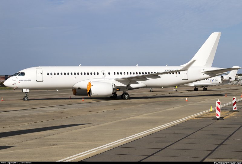 Airbus a220-300