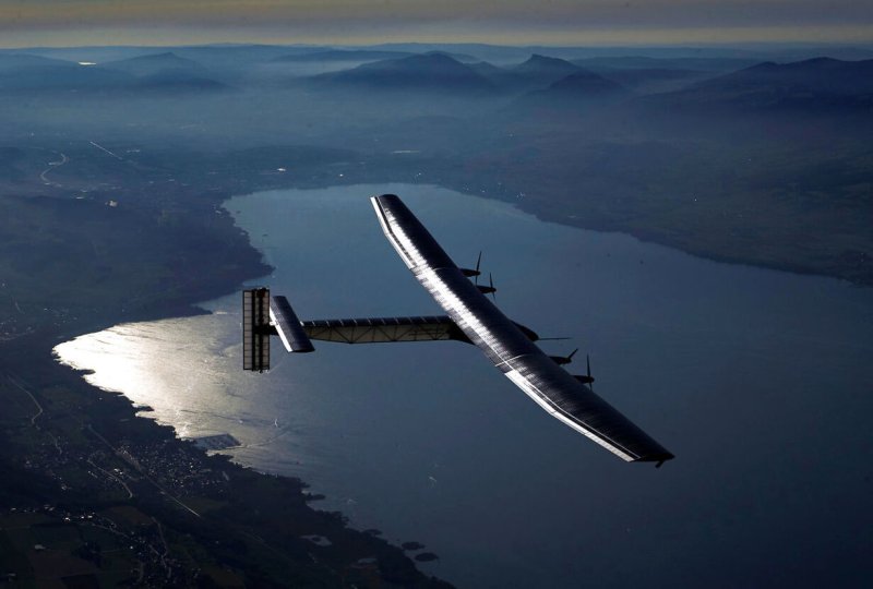 Solar Impulse 2 солнце