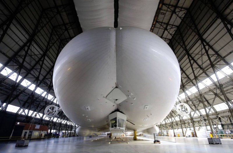 Дирижабль Airlander 10 внутри