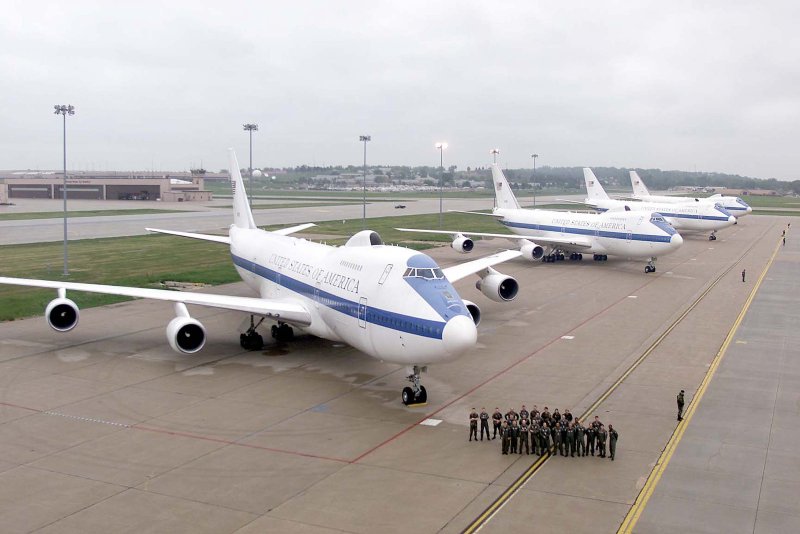 E-4b самолет