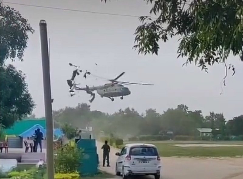 Ми-8 вертолёт ВВС Индии