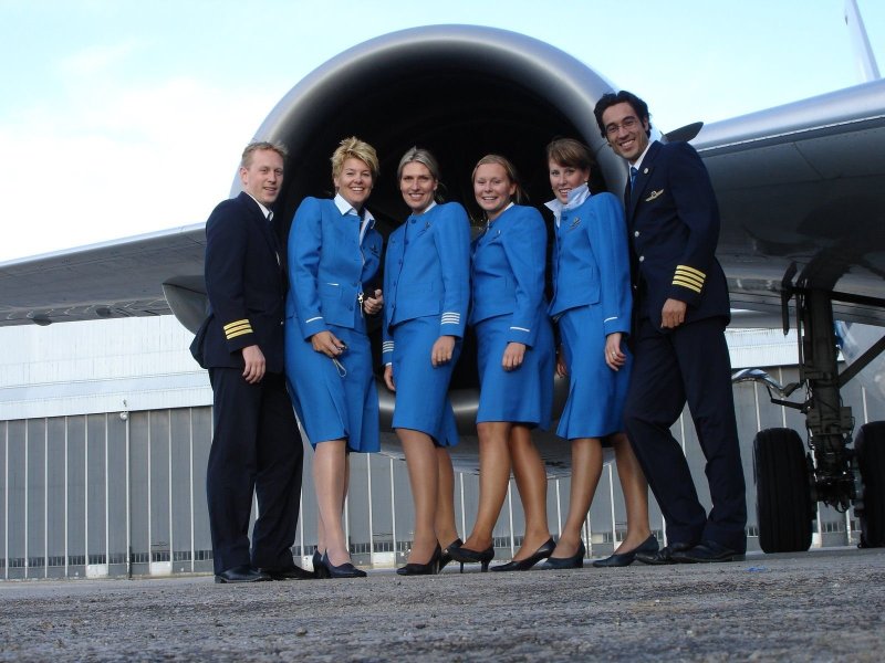 KLM авиакомпания бортпроводники