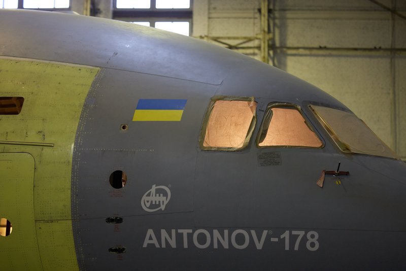Новый украинский самолёт АН-178