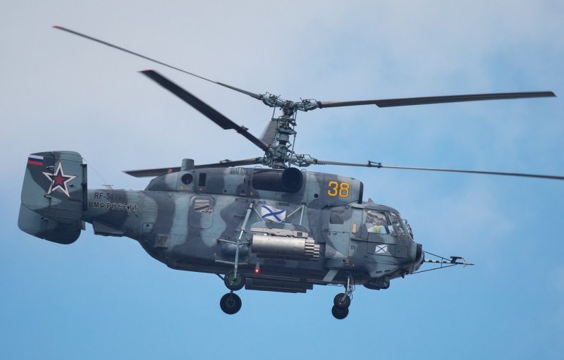 Корабельный транспортно-боевой вертолёт ка-29