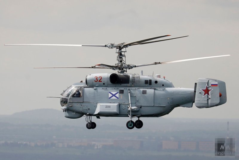 Военный вертолет