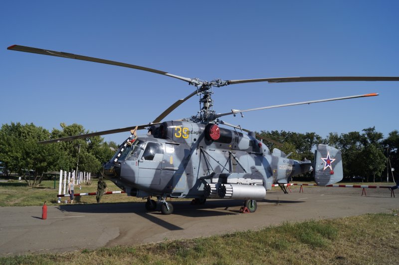 Корабельный транспортно-боевой вертолёт ка-29