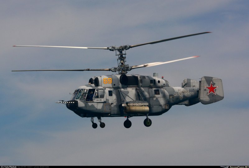 Корабельный транспортно-боевой вертолёт ка-29
