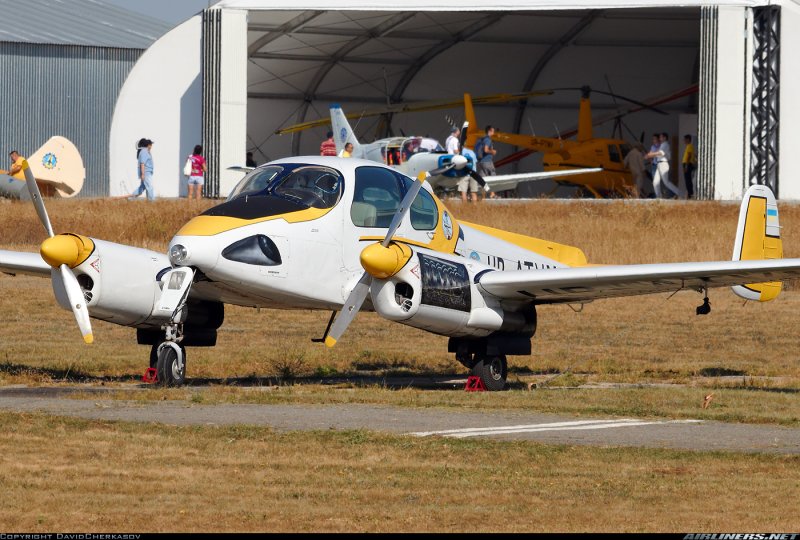 Самолёт Морава l200