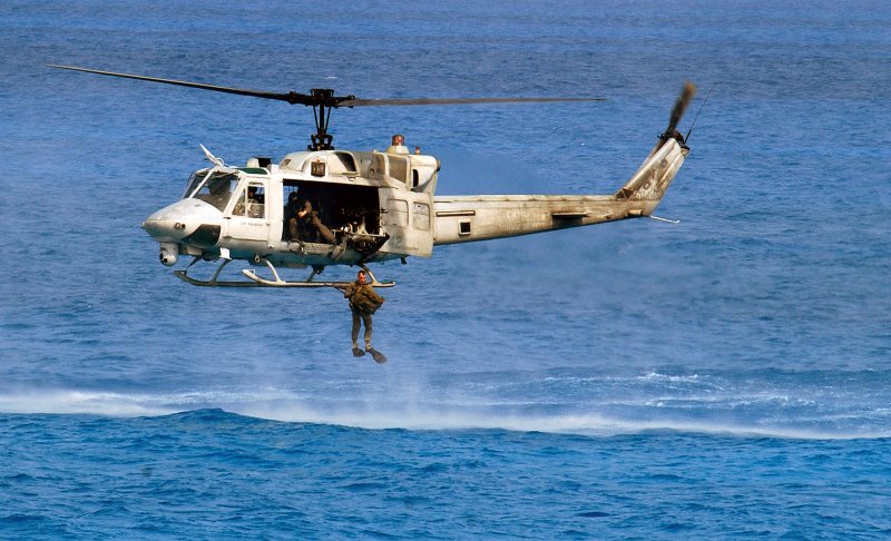 Uh-1n Marines Insaid