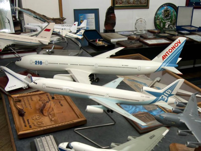 АН-318 пассажирский самолёт