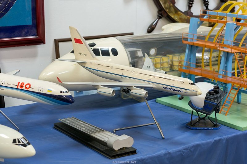 Пассажирский Руслан АН-418