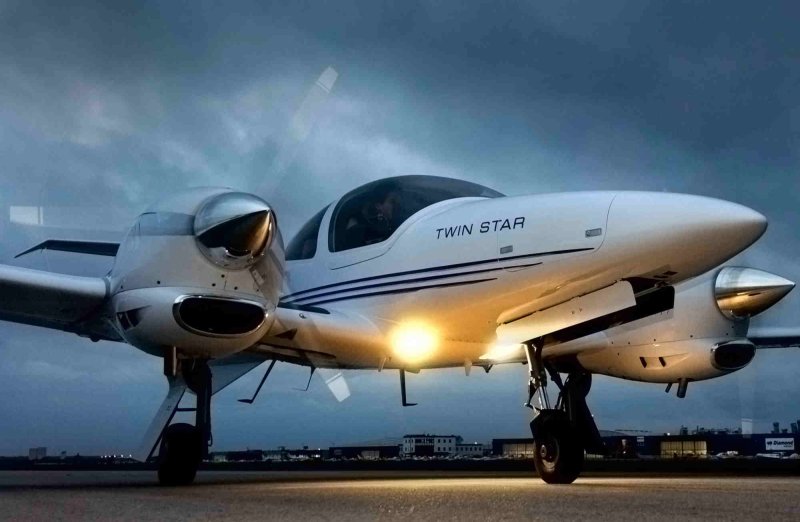 Da 42 ng самолет