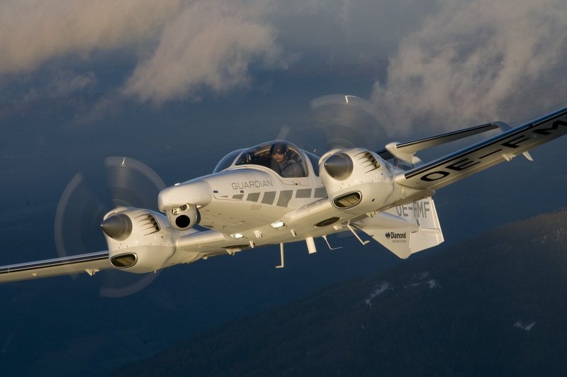 Самолеты Diamond da 42 ng