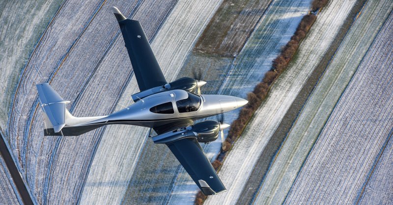 Двухдвигательный самолёт Diamond da 42ng