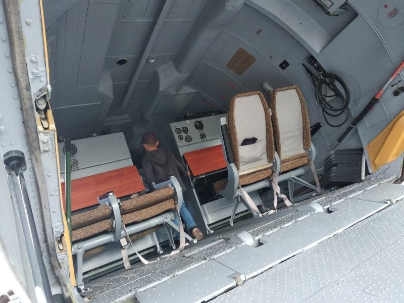 АН-26 грузовой отсек