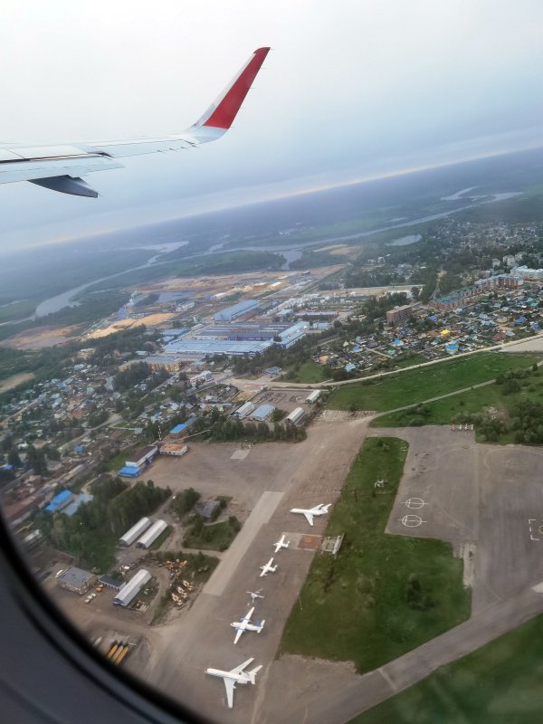 Самолет Сыктывкар