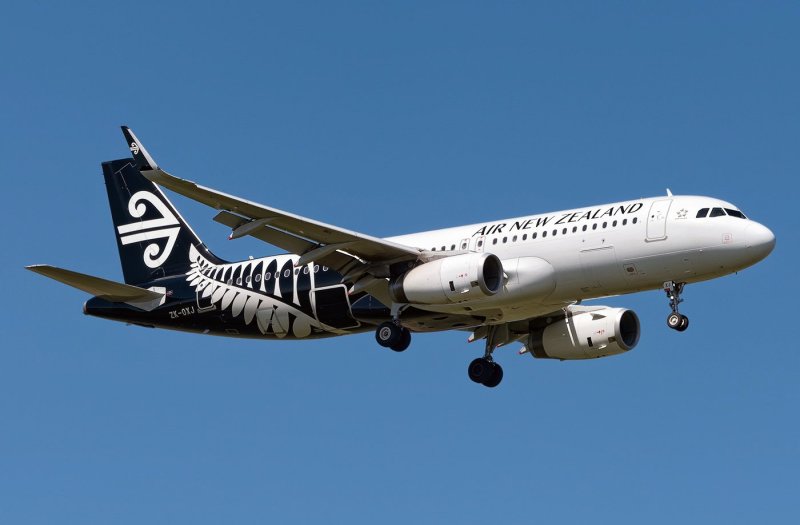 Airbus 320 200 самолет