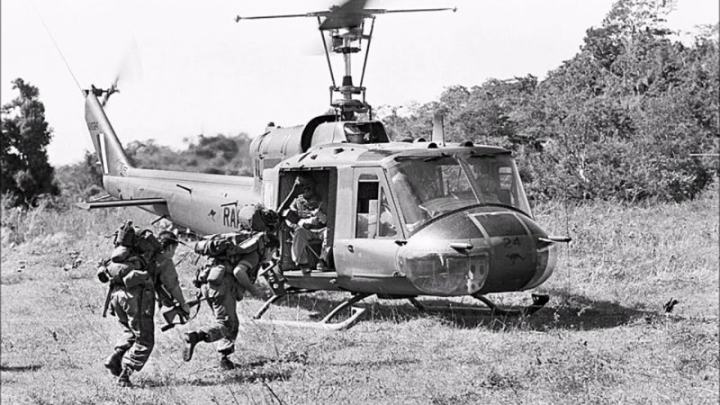 Вертолет uh-1 Хьюи во Вьетнаме