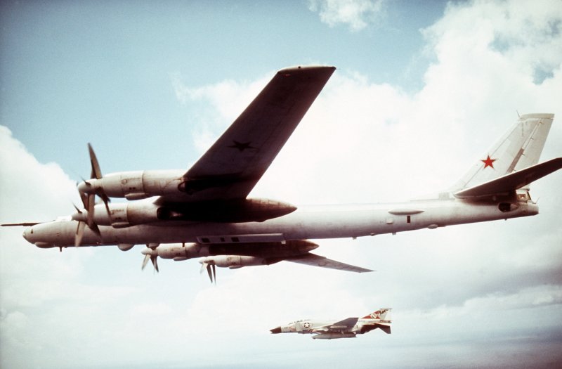 Самолёт ту-95мр