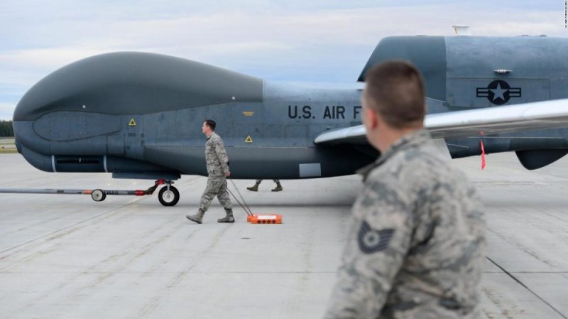 Northrop Grumman RQ-4b Global Hawk над черным морем